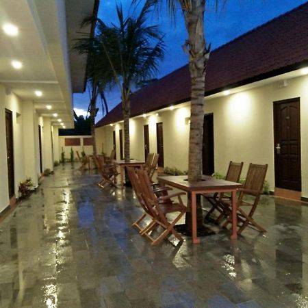 Familytel Bali Hotel Kuta Selatan Bagian luar foto