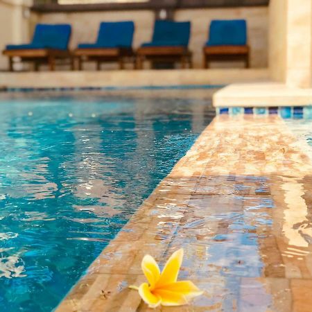 Familytel Bali Hotel Kuta Selatan Bagian luar foto