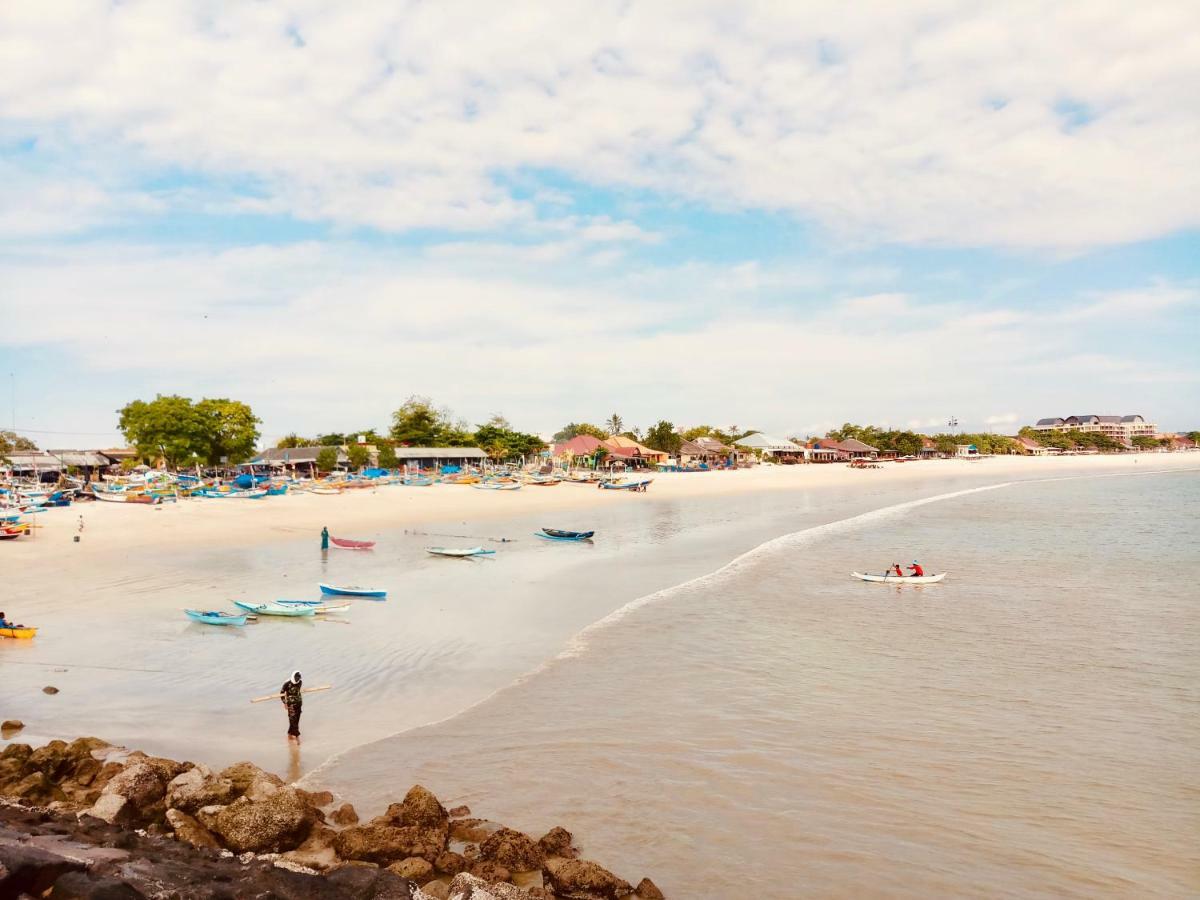 Familytel Bali Hotel Kuta Selatan Bagian luar foto