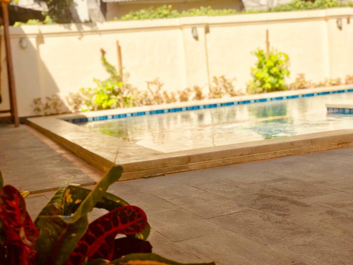 Familytel Bali Hotel Kuta Selatan Bagian luar foto
