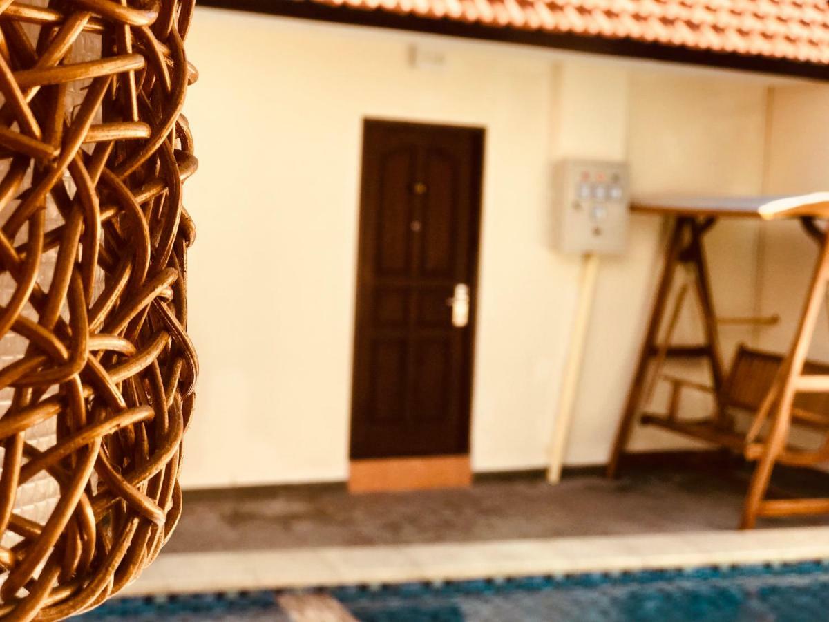 Familytel Bali Hotel Kuta Selatan Bagian luar foto